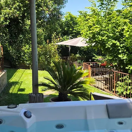 A Pasturella, Jacuzzi Holiday home