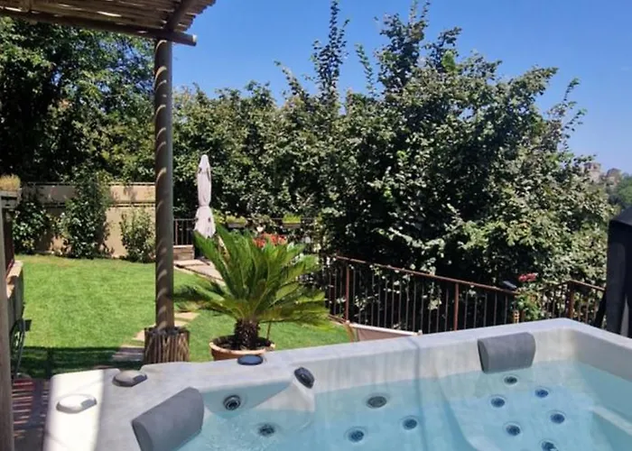 A Pasturella, Jacuzzi Holiday home *